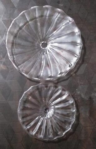 Scalloped Round Footed Glass Platter for Lighting Decoration