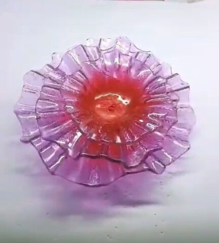 Glass Ruffle Bowl Red/Pink